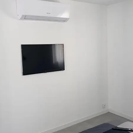 Apartament Rdc - Residentiel - Entree Independante